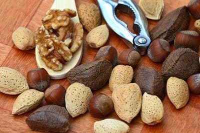 Almonds and Walnuts Good for Heart Health